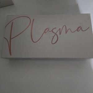 Sky White and Purple Plasma Box